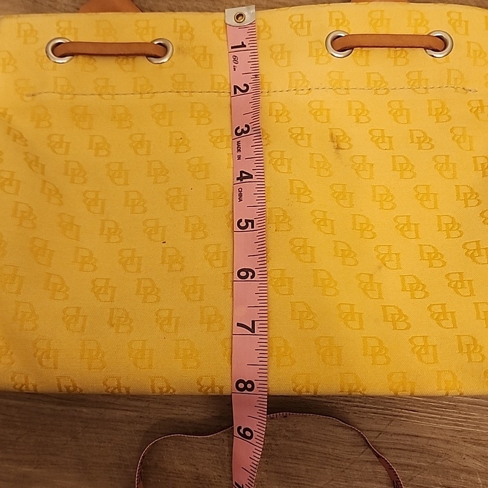 Dooney & Bourke Y2K Yellow Logo Canvas Tote Tan Leather Trim Vintage - Picture 13 of 13